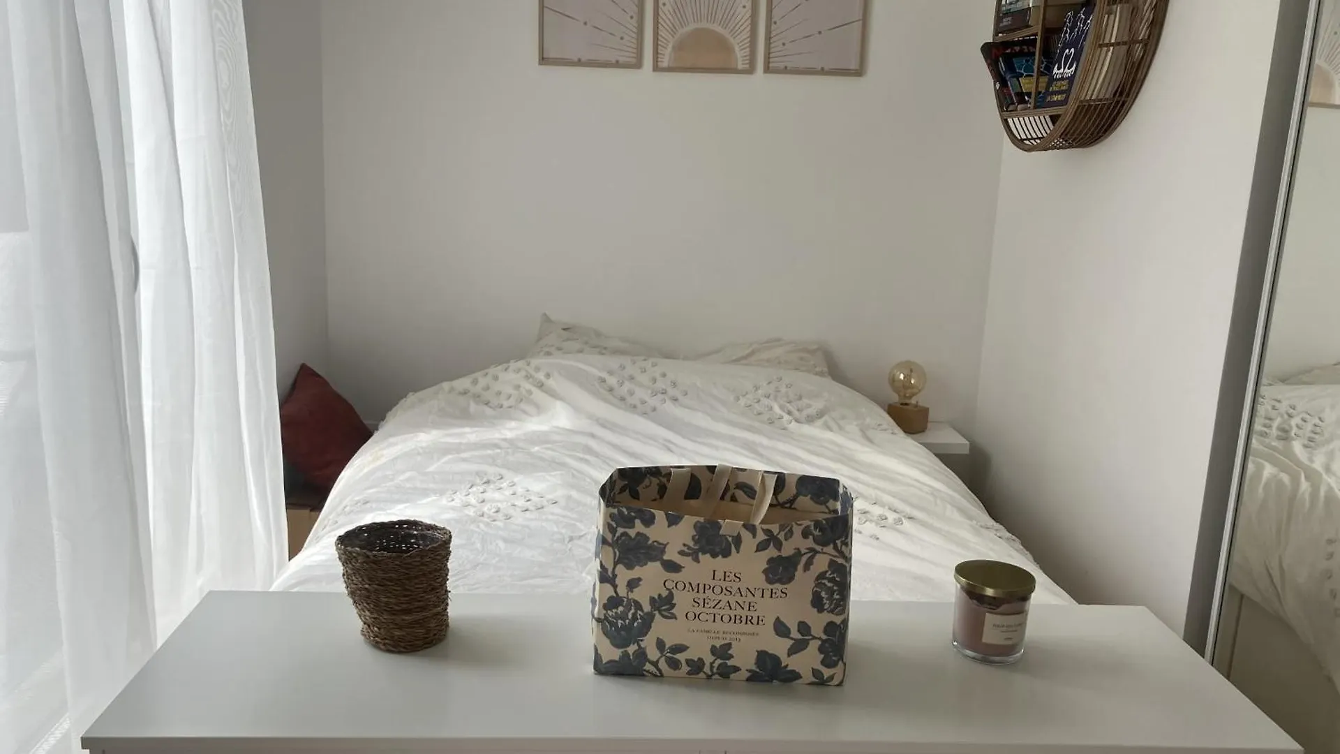 Apartment With Terrace Near Montmartre Paris